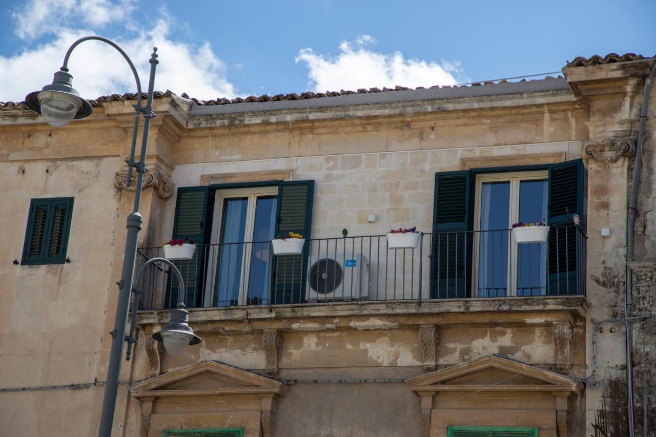 Casa Vacanza Da Dina Módica Exterior foto