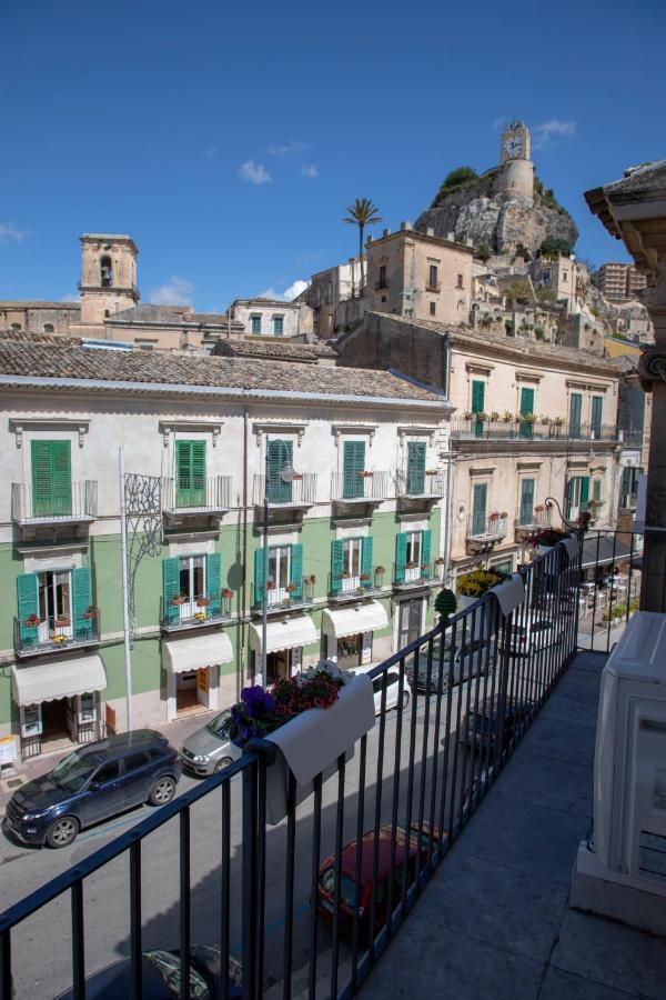 Casa Vacanza Da Dina Módica Exterior foto